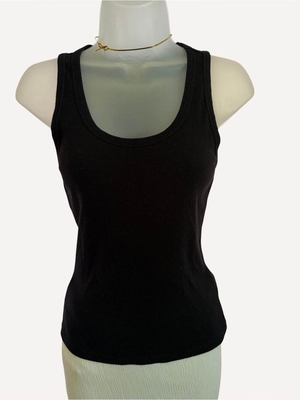 GAP Black Ribbed Scoop Neck Tank Top